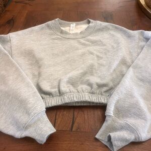 ALO Yoga Light Gray Cropped Crewneck Sweatshirt